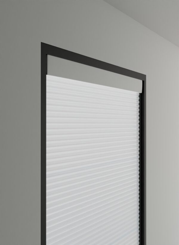 Honeycomb Bright White LF - hardware detail