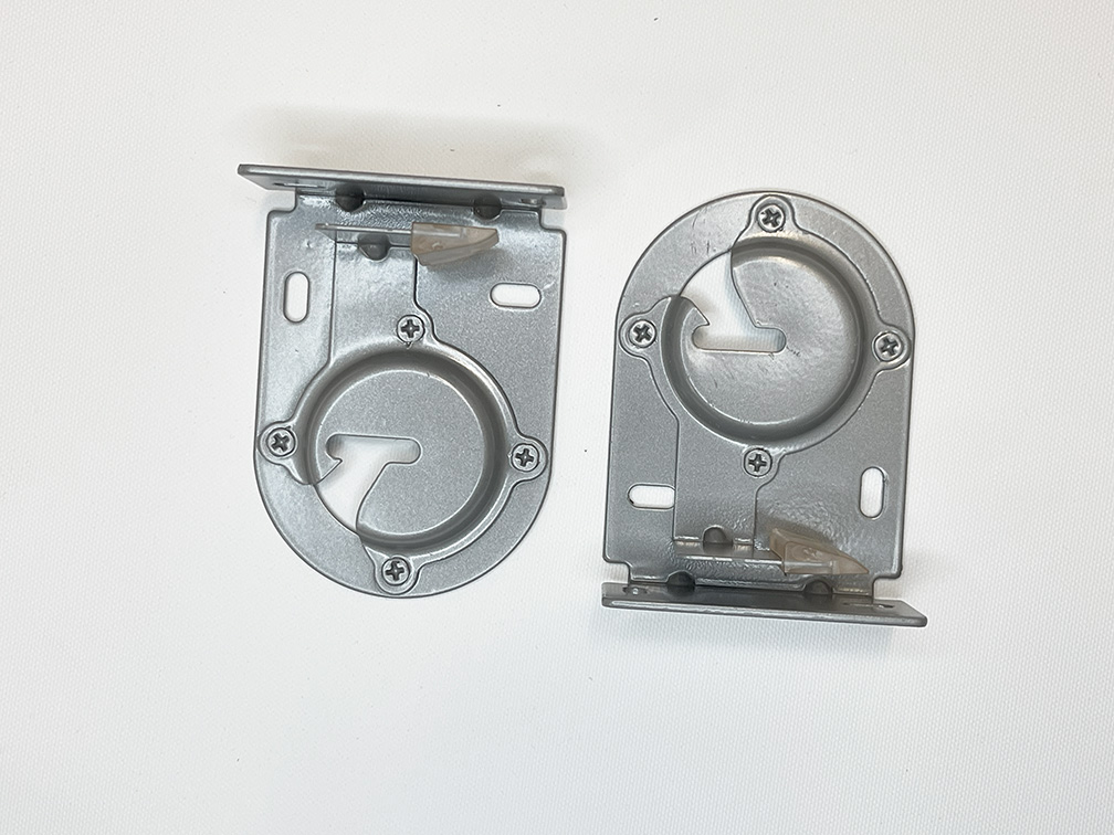 3.3" silver exposed bracket with endplate for Qmotion roller shades